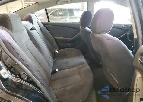 2010 Nissan Altima Base z USA, uszkodzony, nr VIN 1N4AL2AP9AN558359